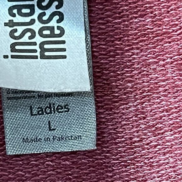 Women’s Not a hugger sweater NWOT size L - Picture 4 of 7